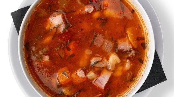 Ciorbă de fasole cu ciolan afumat