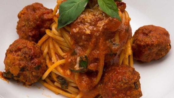 Spaghetti con meatballs