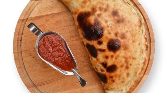 Pizza Calzone (împăturită)