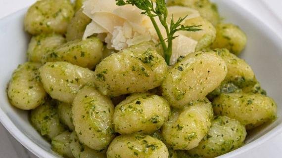 Gnochi cu pesto