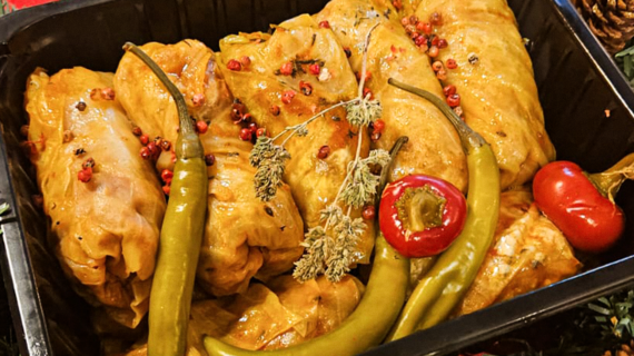 Sarmale de porc și vită în foi de varză 12 buc